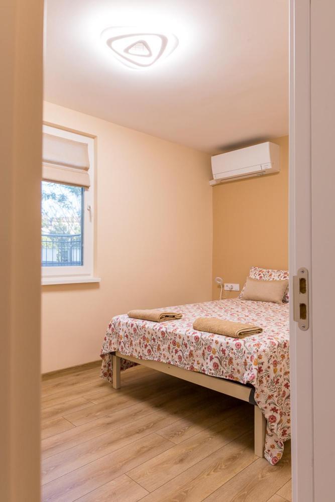 Comfy Home In The Heart Of Бургас Экстерьер фото